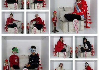 photo - box - zoom souvenirs - famille - evjf - noël - montage - boite - casse noisette - masque - sucre d'orge - flèche - rouge - sourire - diadème - écharpe - marron - blanc - noir